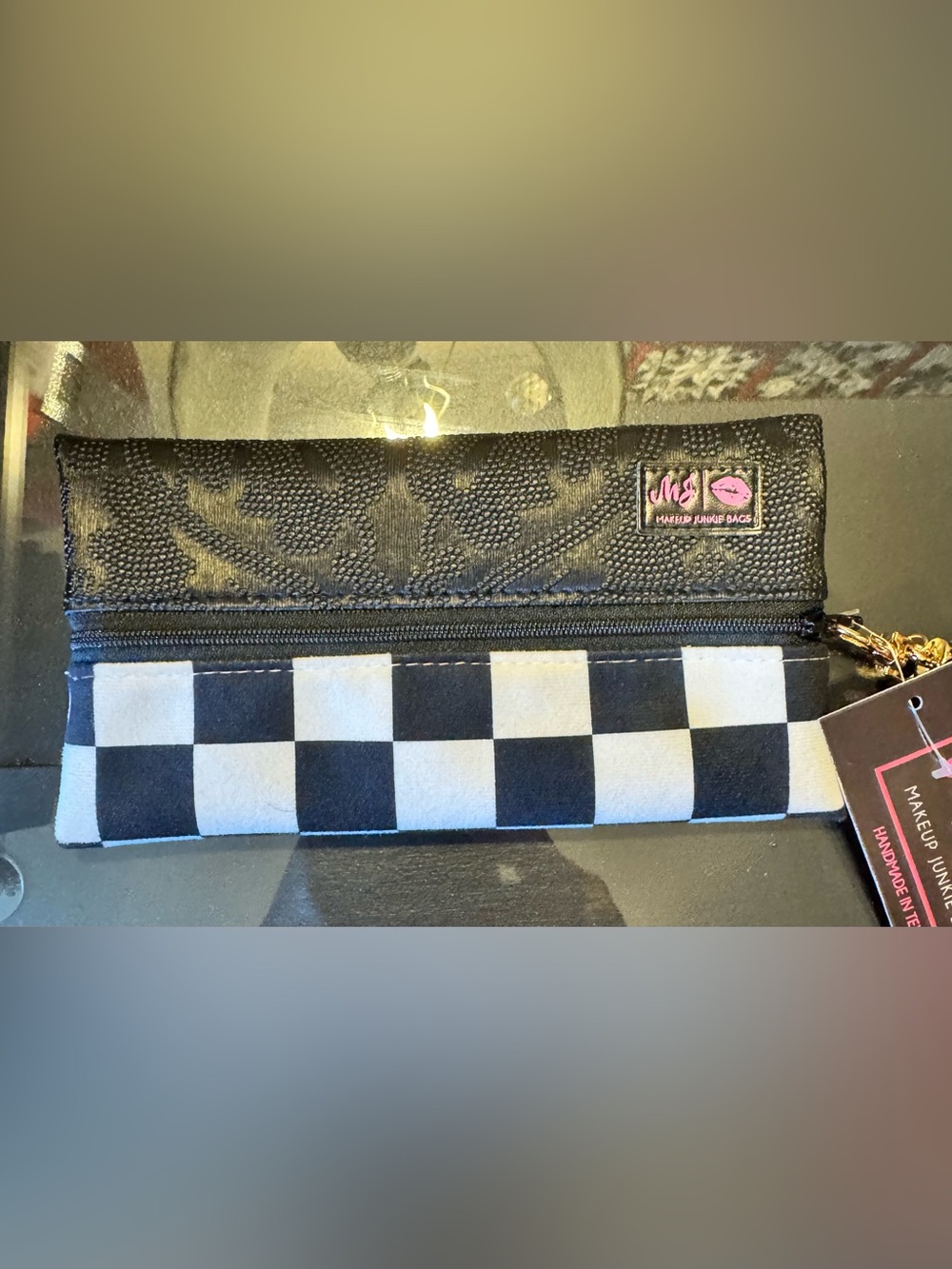 Black & White Checkered two faced mini Makeup Junkie